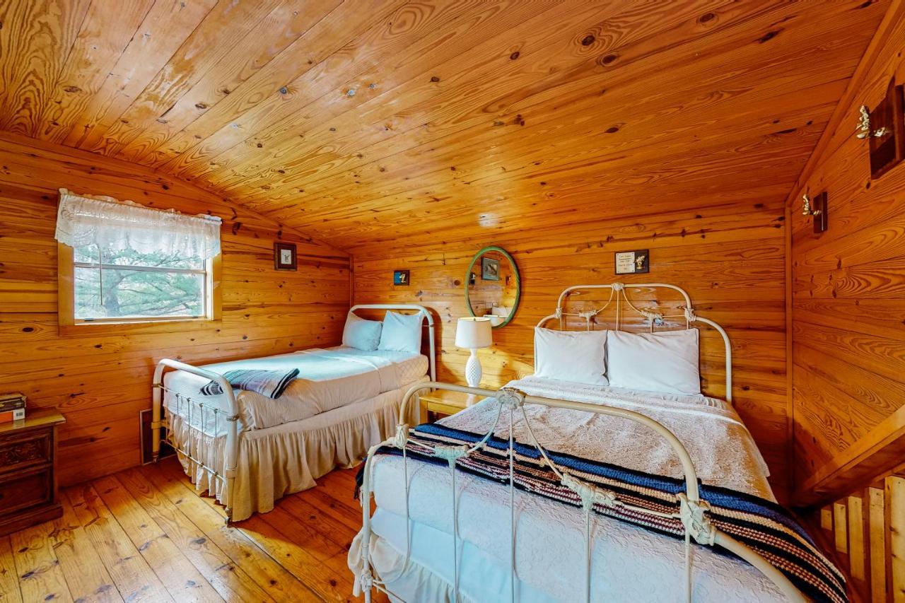 Charlie'S Ol' Fishing Cabin ユリーカ・スプリングス エクステリア 写真